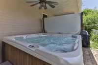 Cozy Cottage on the River - Homestays