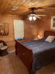 Pickwick Lake Retreat- 1.8 miles to marina and boat ramp - Wifi