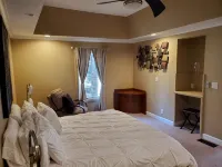 Creekside-Atlanta Terrace-Level Guest Suite/23Min to MidTown & down Town Atlanta - balcony