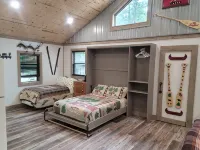 Eagle's Nest - Lakefront Cabin on the Historic Pike Lake Chain - Chalets