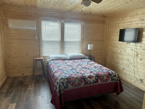 Unit A Country house near Warrensburg - 2-Star