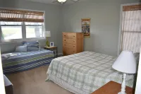 Nautical 5 Bedroom 5 Bathroom Home on Diamond Lake - Wi-Fi