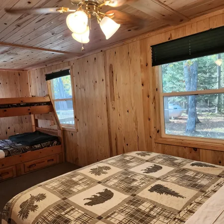 Lakefront Cabin on Snowmobile/UTV Trails