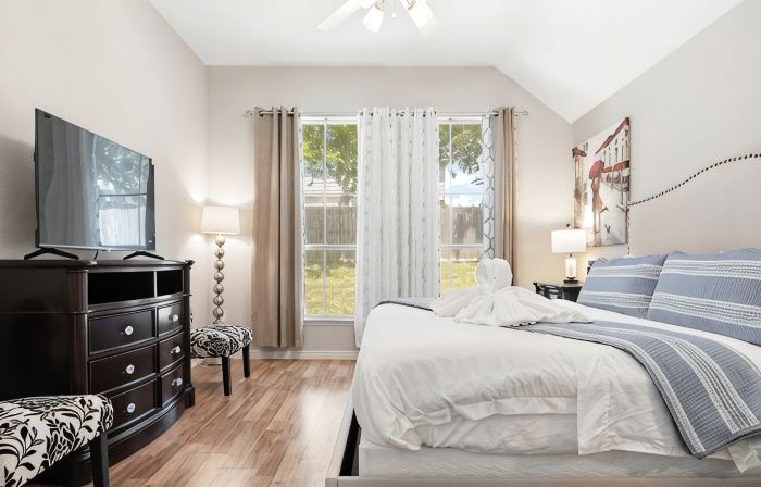Spacious 5Br 2 Bath Jetted Tub 16 Miles to Dallas Stadium