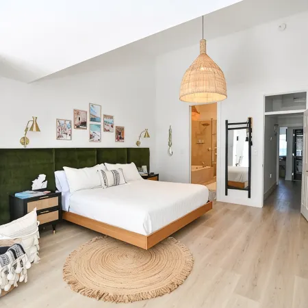 Brand New Listing!  Beautiful - Upscale newly remodeled Modern Tropical Oasis!