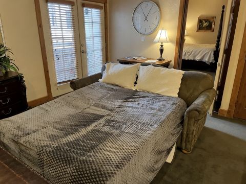 Zermatt Resort Condo located in the beautiful Swiss town of Midway