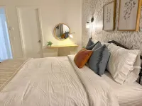 5 min walk to village and slopes! Peaceful 3 BR 2 Bath retreat - balcony