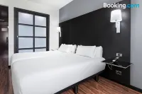 B&B HOTEL Madrid Getafe - Hot Tub