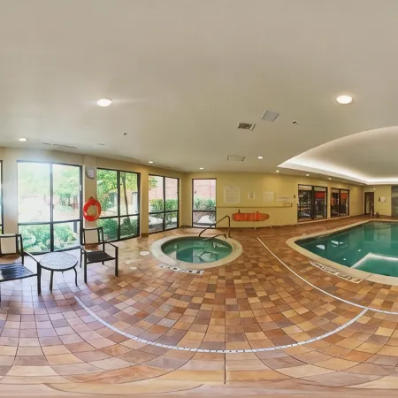Courtyard Hamilton
