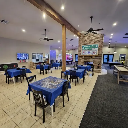 Family-Friendly Branson Condo w/ Outdoor Pool!