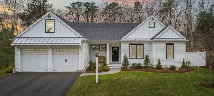 Brand New Custom Home Masphee Hotels in Mashpee