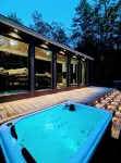 Lux Designer Private Waterfront Crooked River Sebago - Glass Walls - Huge Yard - 5-Star