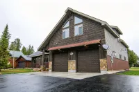 Luxury Cabin,Golf Course,Yellowstone, Stunning Mountain Views,Tubing, Rafting, - Wifi