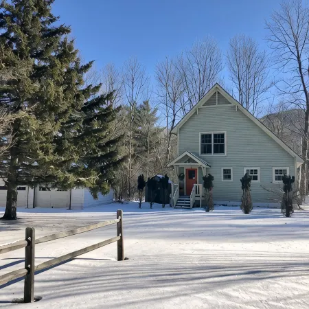 Keene Kottage 1890!! Waterfront in the High Peaks!