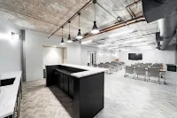 The District at Hogg Palace, A Wyndham Hotel - Kitchen