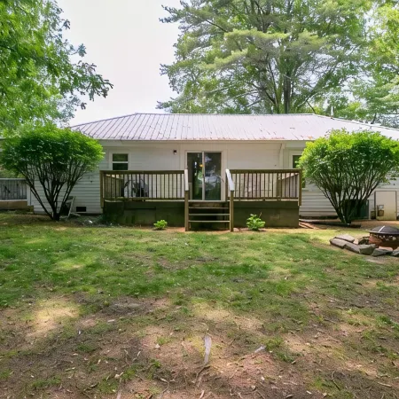 Charming 125 Year Old Sewanee Home on Campus- Walk Everywhere!