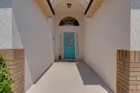 10 -  Beautiful Home with Private Pool and Game Room. Close to Disney - Pools