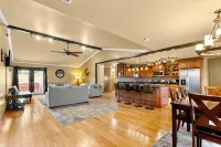 BEAUTIFUL VERY SPACIOUS home in heart of Branson - Hot Tub, Game Room,Large Yard - Bungalows
