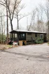 Be Still Tiny House on Monteagle Mountain - 4-Star