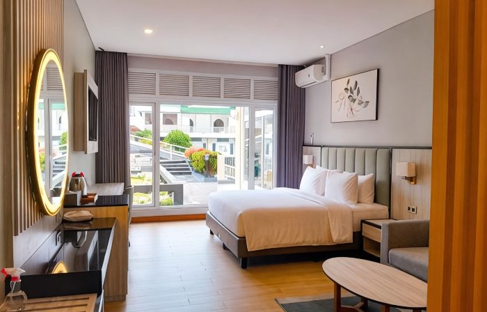 Agra Hotel & Grand Ballroom
