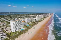 Direct Beachfront Condo with Amazing Panoramic Ocean Front Views (11th floor) - 4성급