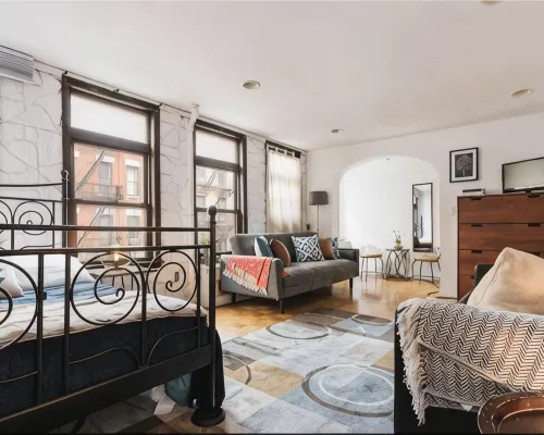 East Village Delux Studio Hotels near McSorley's