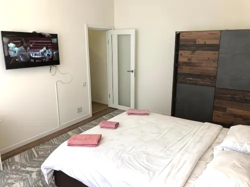 2 bedrooms and a large living room! - 3 Sao