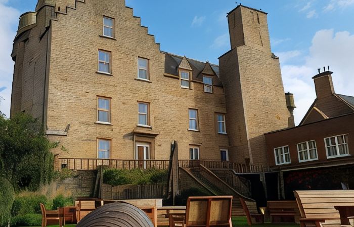 Dornoch Castle Hotel