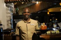 薩爾特利克野生動物園小屋 - 酒吧