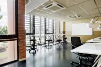 Residencia Universitaria Resa Giner de Los Ríos Hotels in Alcalá de Henares