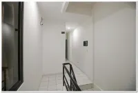 RedDoorz @ Ruko ITC Roxy Mas