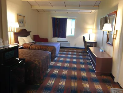 Red Carpet Inn Syracuse Airport Hotels in Salina