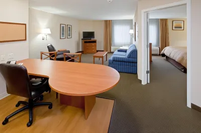 Candlewood Suites Indianapolis East