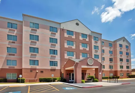 Fairfield Inn & Suites San Antonio Airport/North Star Mall