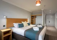 Kingscliff Hotel Hotels near Saint Mary Magdalen Catholic Church, Ipswich