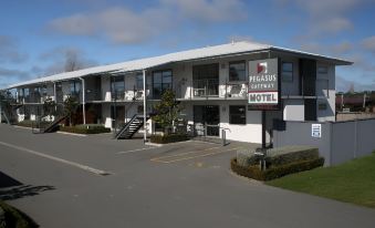 Pegasus Gateway Motels & Apartments