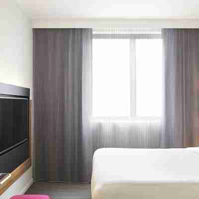 Moxy Frankfurt Eschborn Rooms