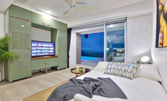 Stylish Sea View Villa, 5 BedroomsKbr13)