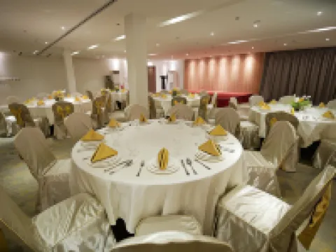 ブルー ロータス ホテル ダバオ ダバオのホテル