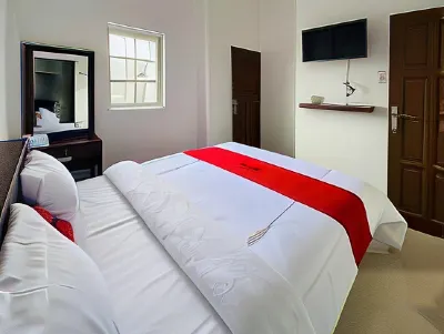 RedDoorz Near Stasiun Pematangsiantar