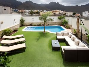 Hermosa Villa Rosella Luxes & Pool Private