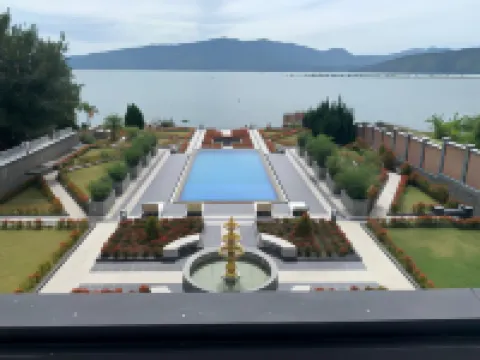 Toba Retreat Mansion and Villas Hoteles en Simanindo