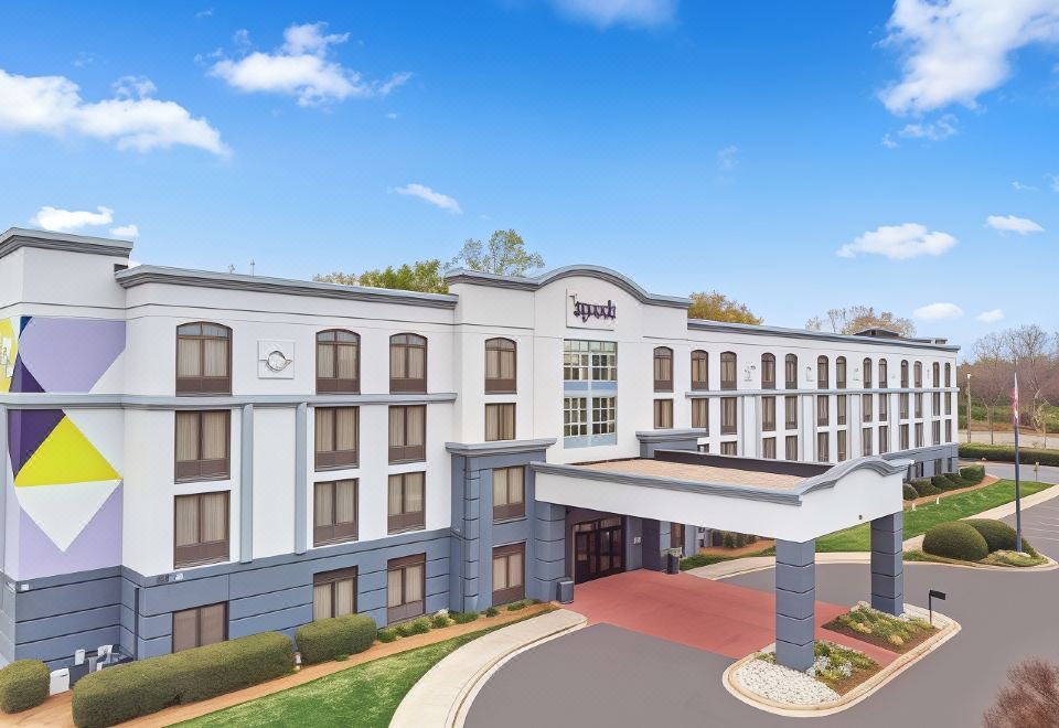 Wingate by Wyndham Charlotte Airport South/ I-77 Tyvola - Housity