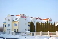 Főnix Hotel Hotels near Sportpark