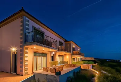 Amigdalies Hotels in Atsiki