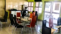 Batshweneng Lodge Hotel di Tshabong