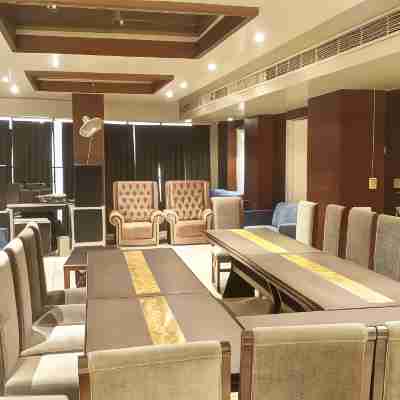 Big Ben Dining/Meeting Rooms