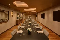 Sixty Beverly Hills Hotels in Beverly Hills