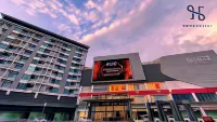 Homi Breeze at Sutera Avenue Hotels near Gaya Street