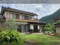 Grape Mama Hotels near Ryuta En